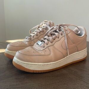 Women’s Nike Air Force 1 Sz 8
